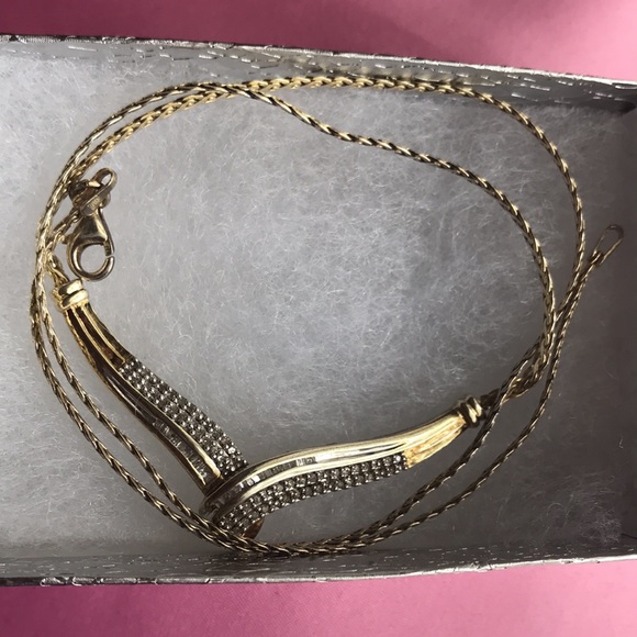 otc Jewelry - Vintage 14k gf/Sterling Natural .34ctw Diamond Cluster 18” Ladies Necklace. Nice